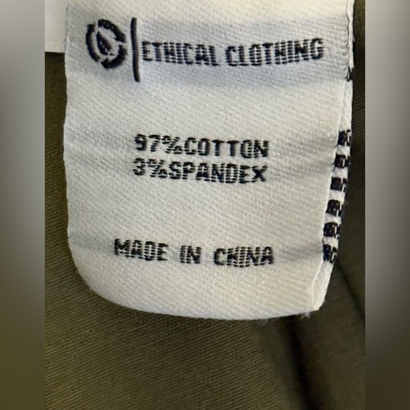 PTCL Olive Green Cargo Maxi Skirt | Rugged Utility Style | Adjustable Fit - Picture 6 of 6